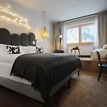 Places By Valamar Hotel 4*
