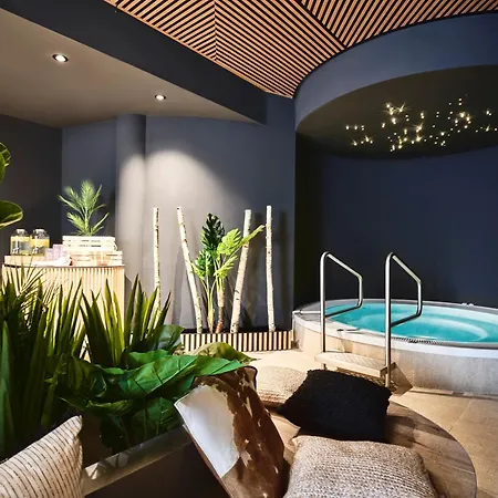 Places By Valamar Hotel 4*