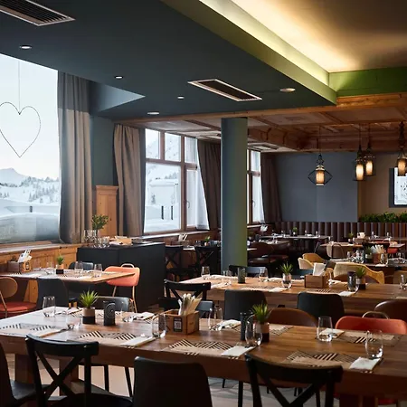 Places By Valamar 4*