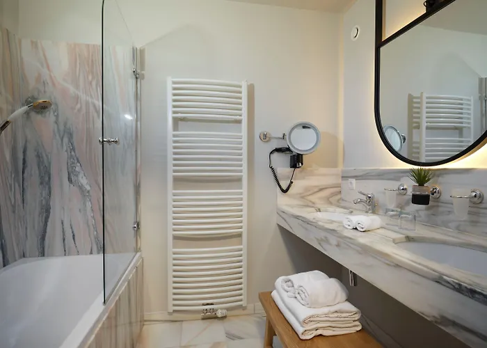 فندق Places By Valamar 4*